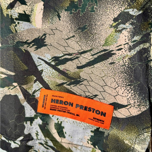 Heron Preston Camo Button Up Shirt Logo Patch Allover Print Short Sleeve Summer - Picture 8 of 12